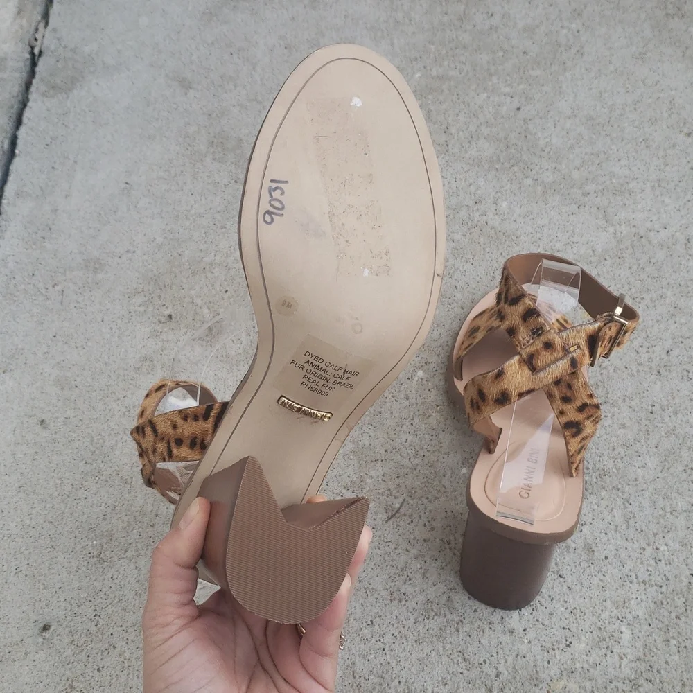 Gianni Bini Marilane Dyed Calf Hair Loepard Print Block Heeled Sandals Size 9M